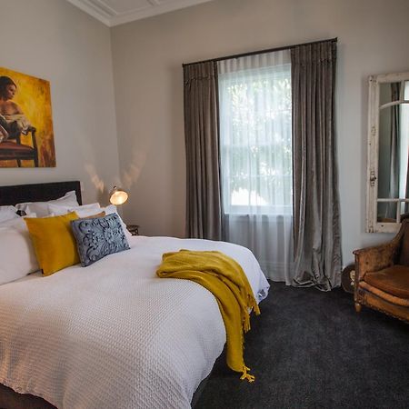 Coghill Cottage Whitianga Bagian luar foto