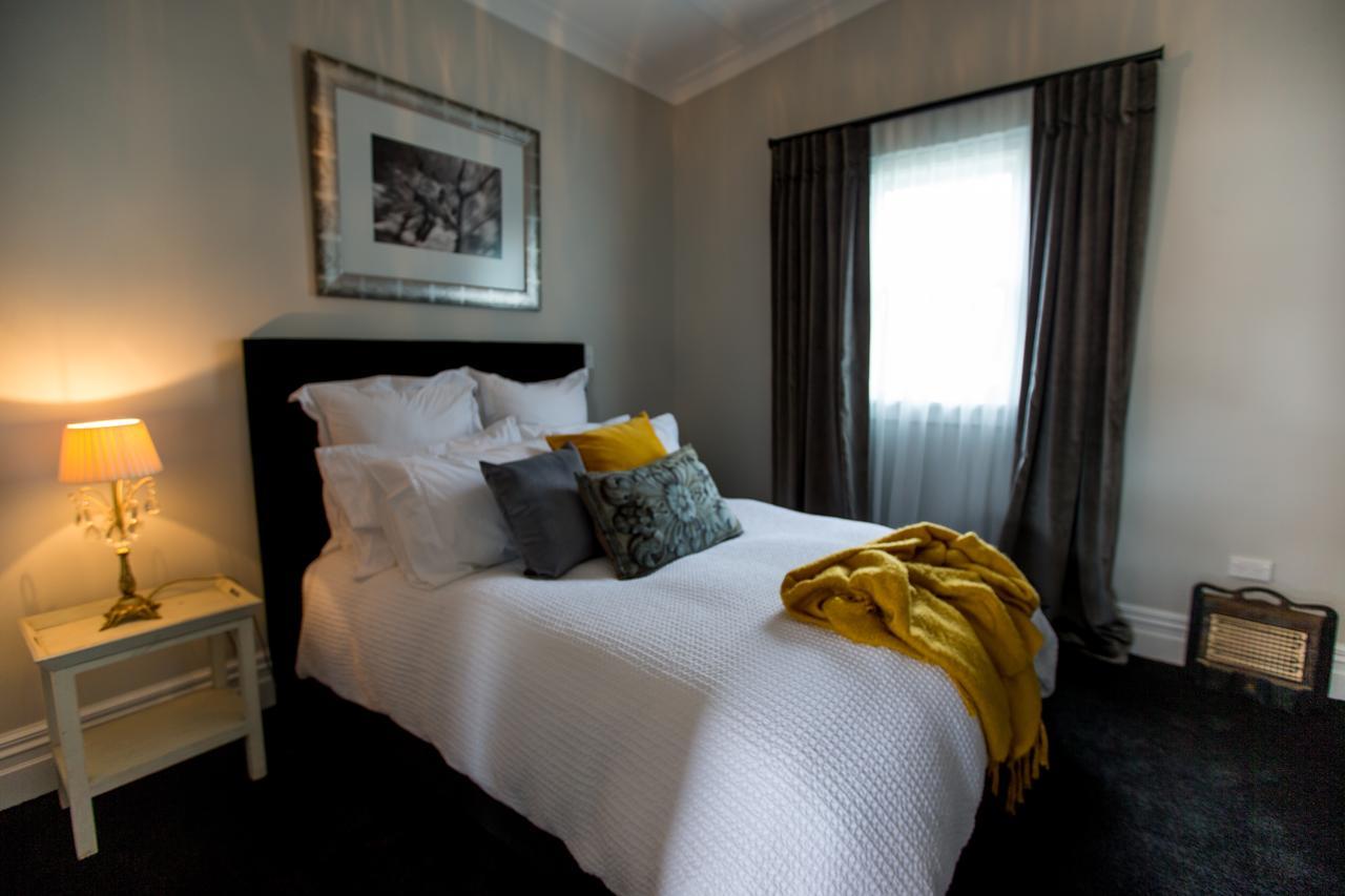 Coghill Cottage Whitianga Bagian luar foto