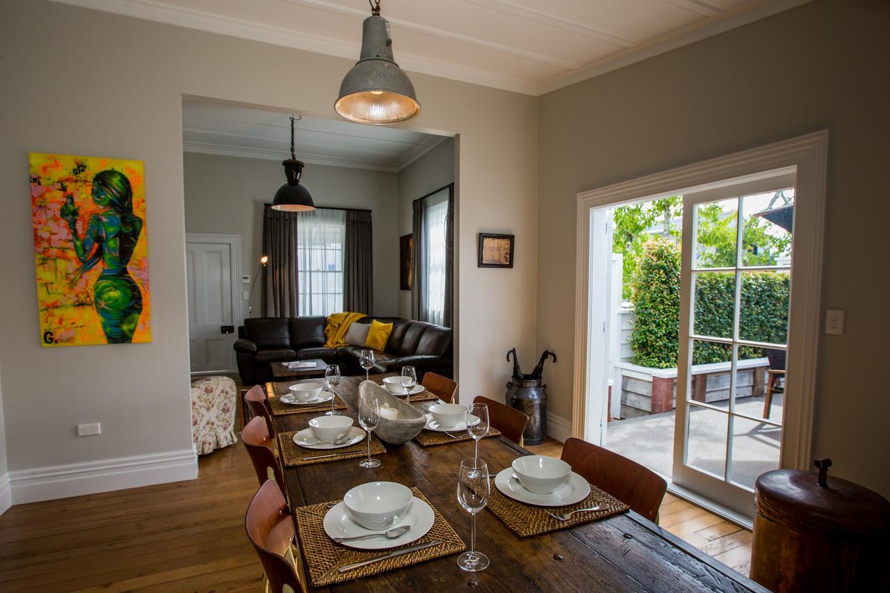 Coghill Cottage Whitianga Bagian luar foto